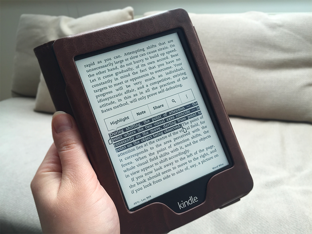 Highlighting text on a Kindle Paperwhite